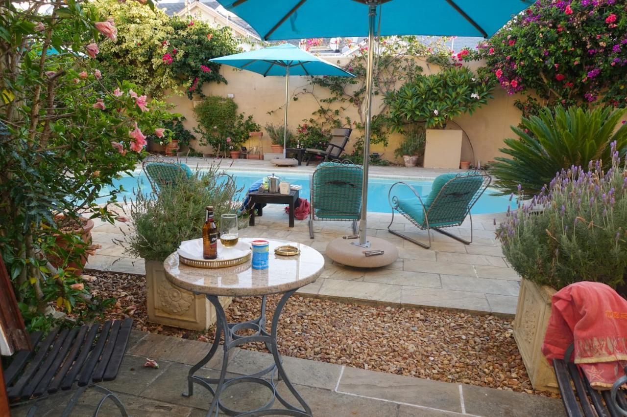 Rosedene Lodge - 24H Solar With Pool And Garden เคปทาวน์ ภายนอก รูปภาพ